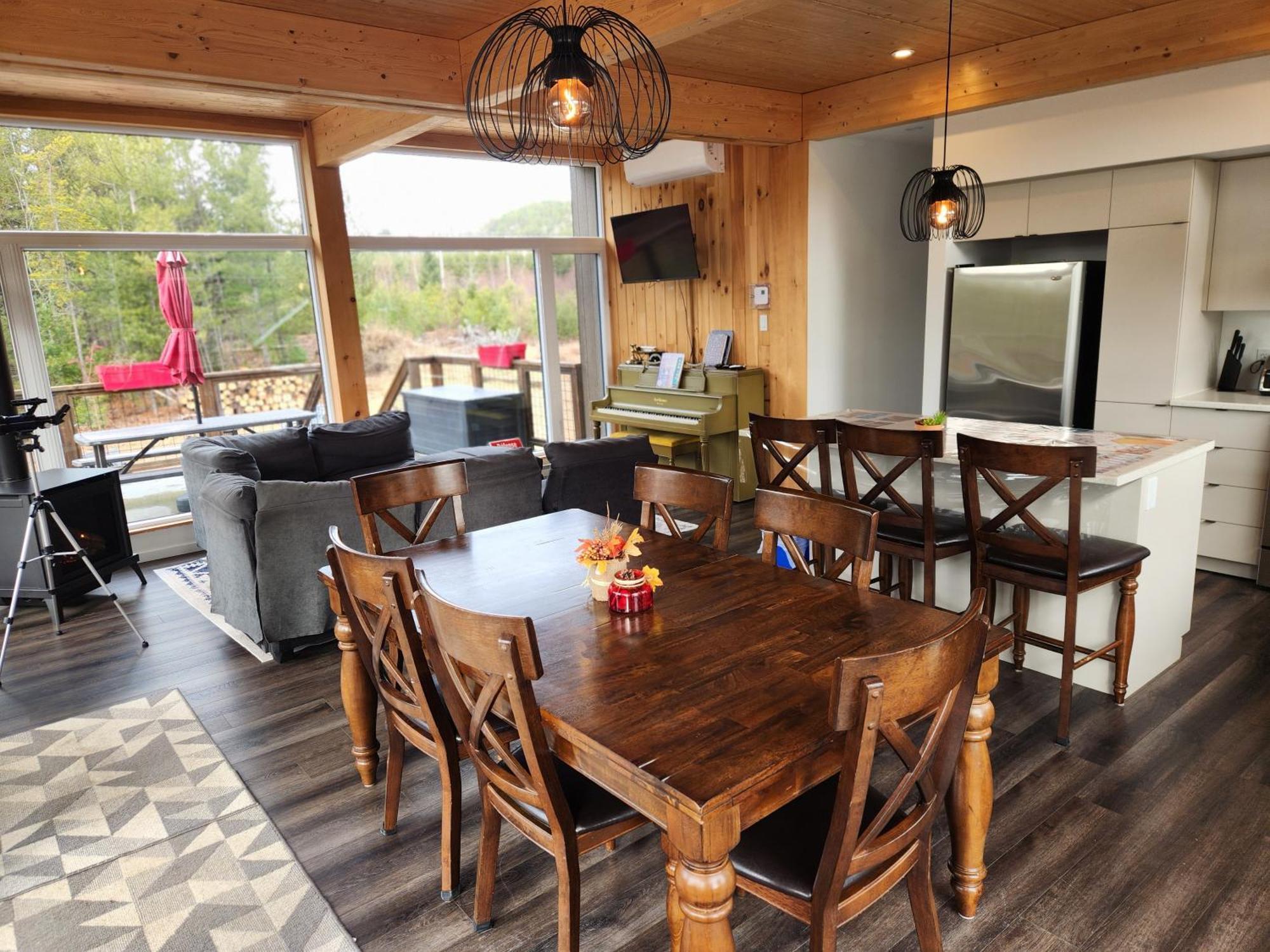 Les Chalets Double K # 2 Saint-Alexis-des-Monts Bagian luar foto